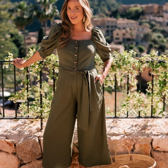 Gal Meets Glam Sylvie Puff Sleeve Green Jumpsuit - Picture 5 of 6